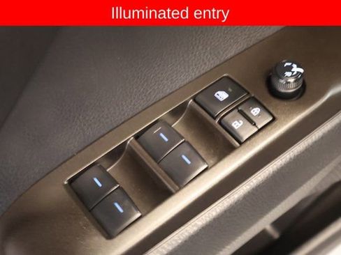 Used 2024 Toyota Camry SE image 11