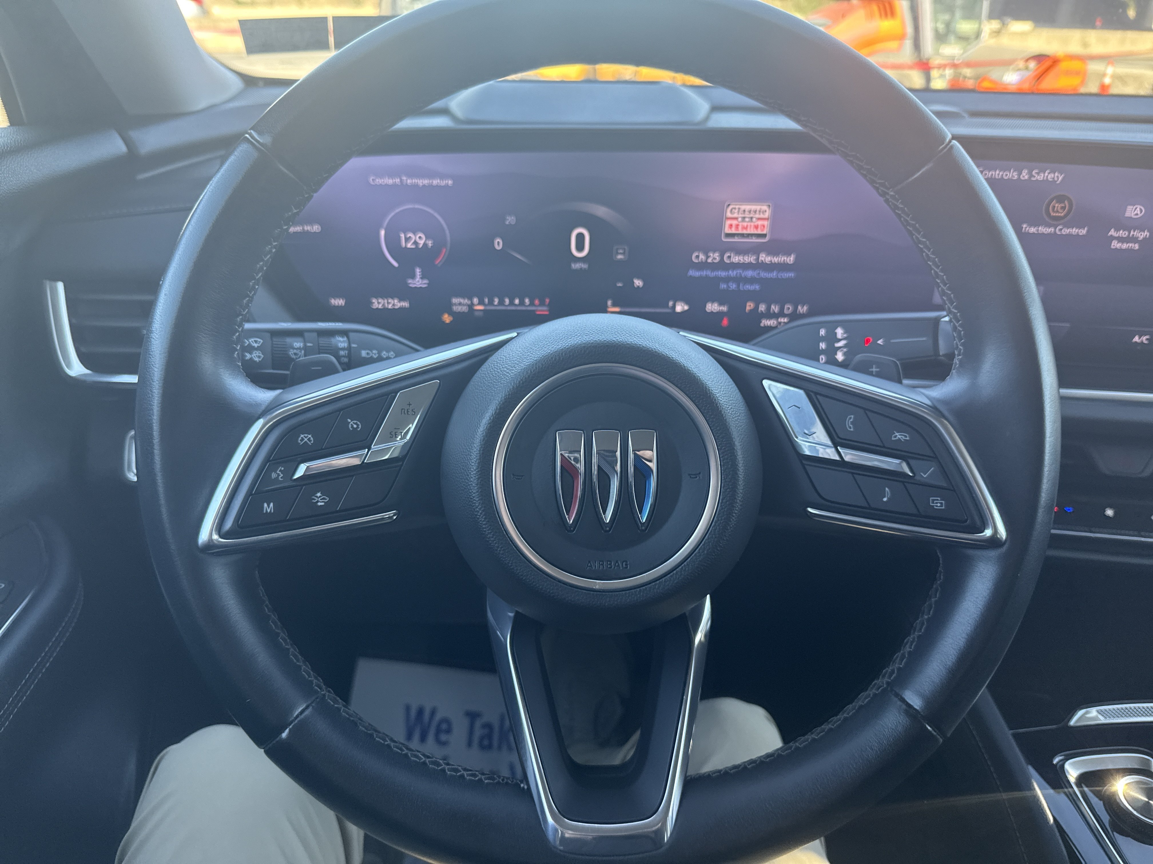 Used 2024 Buick Envision Preferred AWD/4WD image 18