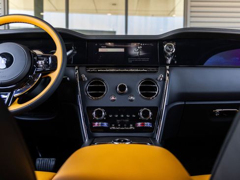 New 2026 Rolls-Royce Cullinan AWD/4WD image 39
