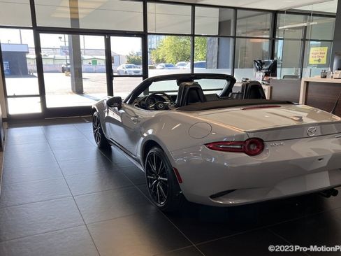 Used 2026 Toyota GR86 Premium w/ Performance Package RWD image 9