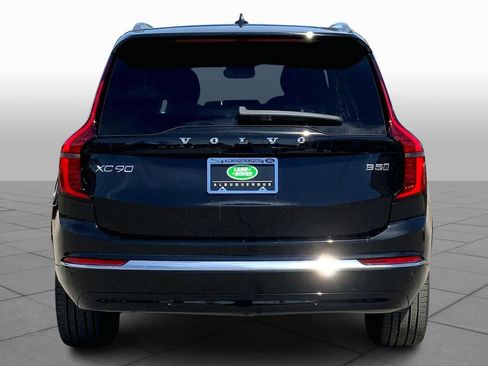 Used 2026 Volvo XC90 B5 Plus w/ Protection Package image 5