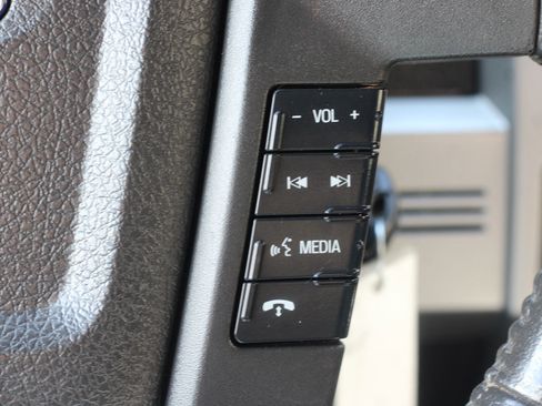 Used 2013 Ford F150 Lariat w/ Lariat Chrome Pkg image 15