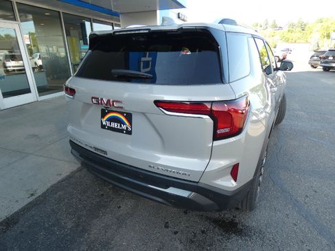New 2027 GMC Terrain Elevation w/ Elevation Premium Package AWD/4WD image 3