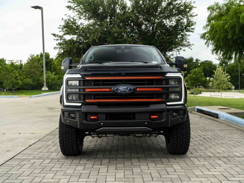 Used 2023 Ford F250 Lariat w/ Lariat Ultimate Package AWD/4WD image 3