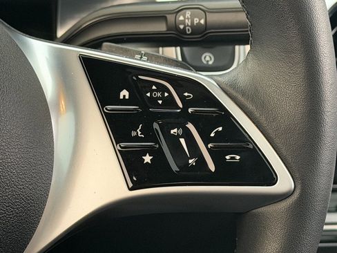 Used 2026 Mercedes-Benz GLB 250 4MATIC image 21