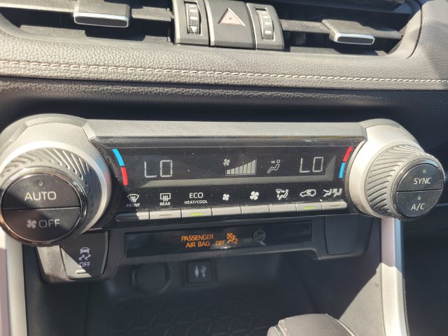 Used 2019 Toyota RAV4 XLE Premium w/ All Weather Liner Package FWD image 25