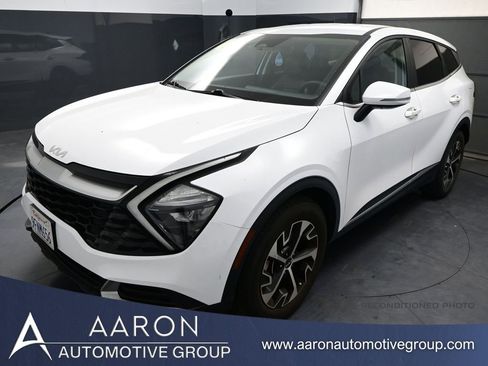 Used 2023 Kia Sportage EX image 1