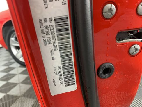 Used 2015 Dodge Challenger SXT w/ Driver Convenience Group image 12