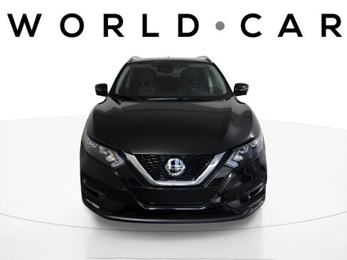 Certified 2022 Nissan Rogue Sport SV w/ Technology Package image 2