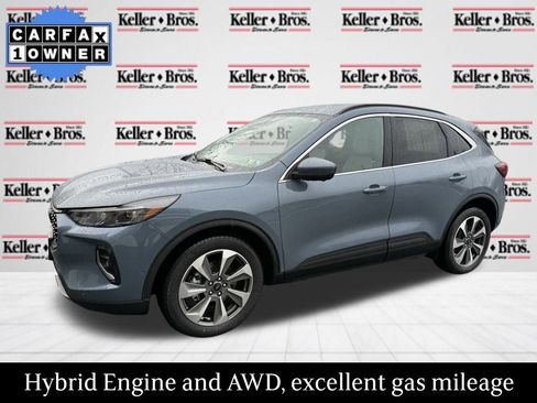 Used 2023 Ford Escape Platinum w/ Premium Technology Package image 3