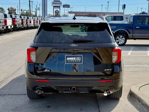 Used 2022 Ford Explorer ST-Line w/ Class IV Trailer Tow Package image 4