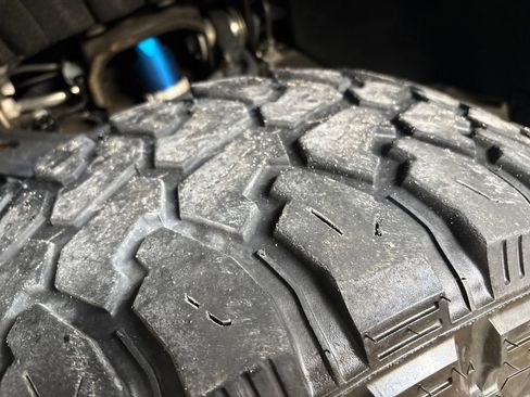 Used 2024 GMC Sierra 2500 AT4X image 31