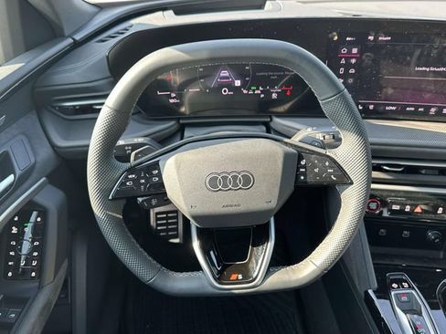 Certified 2025 Audi SQ5 Premium Plus AWD/4WD image 16