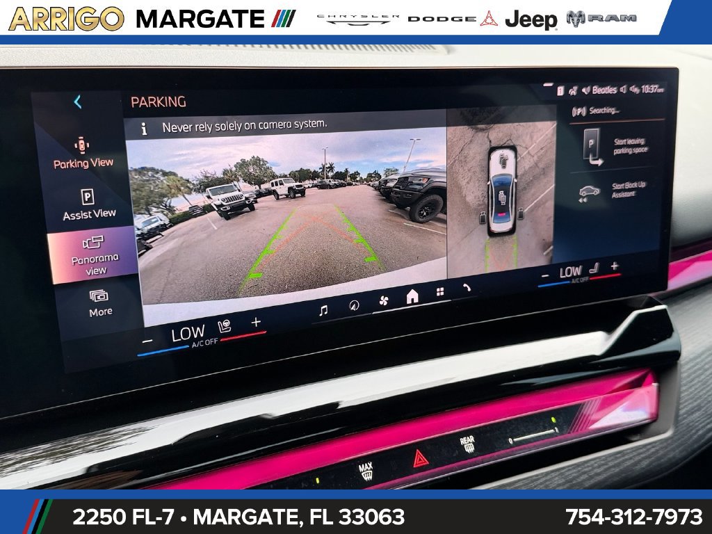 Used 2025 BMW i5 xDrive40 w/ M Sport Package AWD/4WD image 25