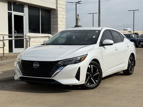 Used 2024 Nissan Sentra SV w/ All-Weather Package image 2