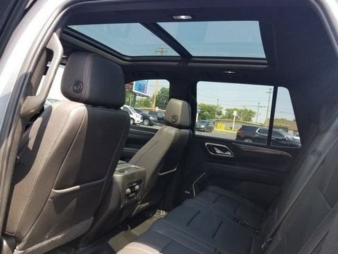 Used 2022 Chevrolet Tahoe RST w/ Luxury Package AWD/4WD image 20
