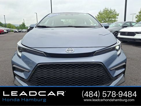 Used 2024 Toyota Corolla SE w/ SE Convenience Package FWD image 2