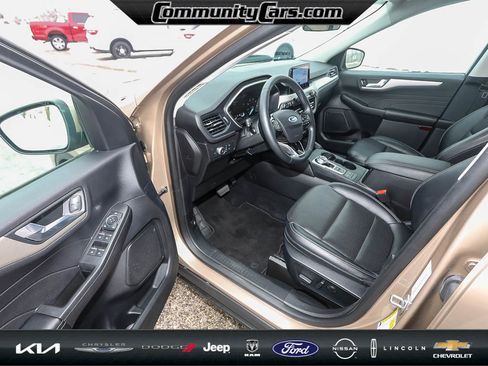 Used 2021 Ford Escape SEL image 11