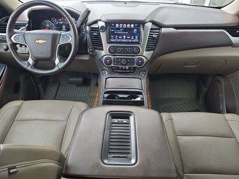 Certified 2017 Chevrolet Suburban Premier AWD/4WD image 7