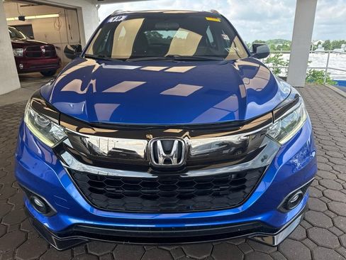 Used 2019 Honda HR-V Sport image 2