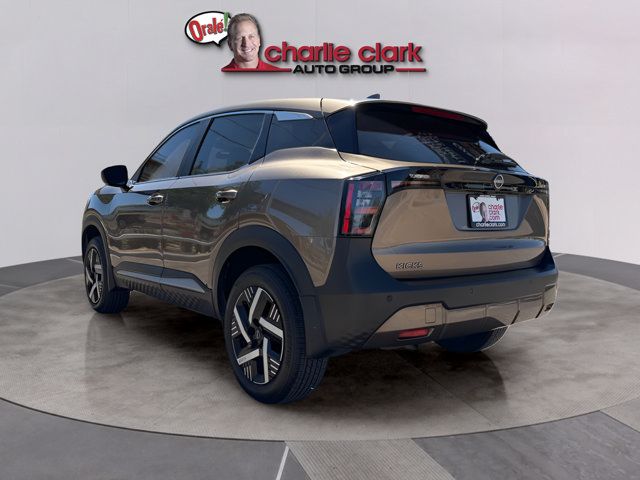Certified 2025 Nissan Kicks SV FWD image 3