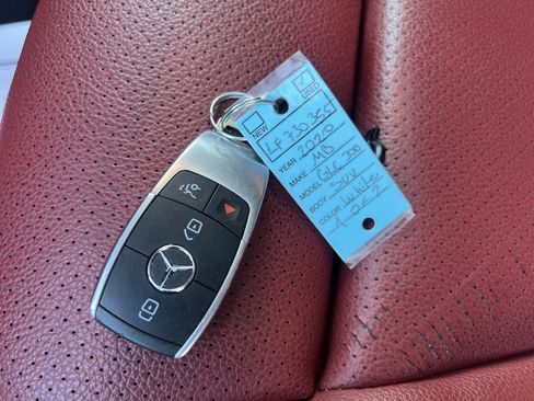 Used 2020 Mercedes-Benz GLC 300 4MATIC Coupe image 29