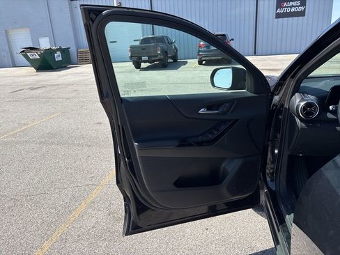 Used 2025 Chevrolet Equinox LT image 26