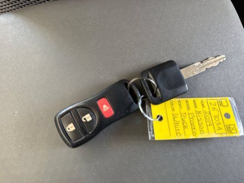 Used 2019 Nissan Frontier SV RWD image 27