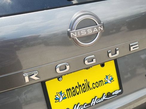 Used 2023 Nissan Rogue SV AWD/4WD image 29