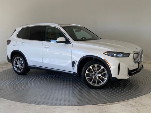 New 2026 BMW X5 xDrive40i w/ Climate Comfort Package image 6