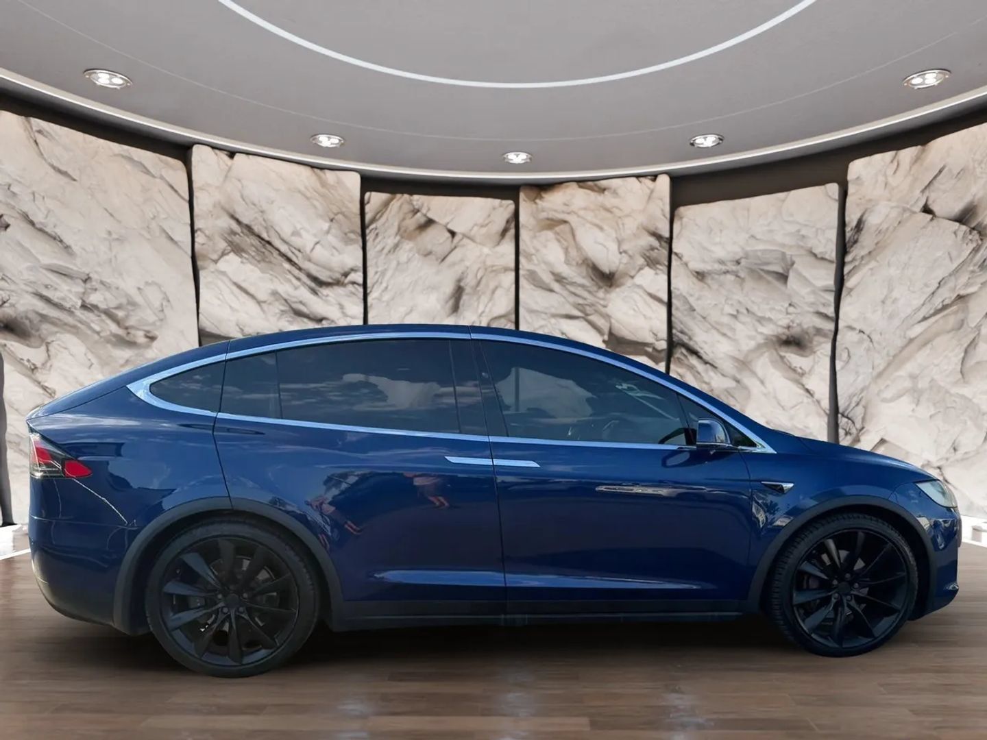 Used 2017 Tesla Model X 75D AWD/4WD image 4