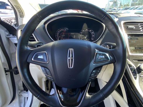 Used 2018 Lincoln MKX Black Label w/ Driver Assistance Package image 19