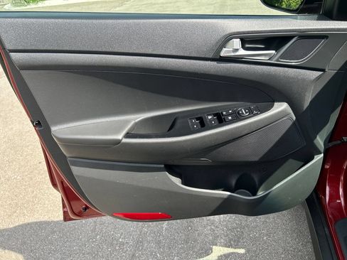 Used 2019 Hyundai Tucson SE FWD image 16