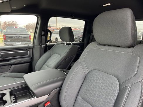 New 2026 RAM 1500 4x4 Crew Cab image 8