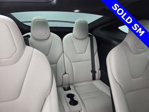 Used 2023 Tesla Model X image 27