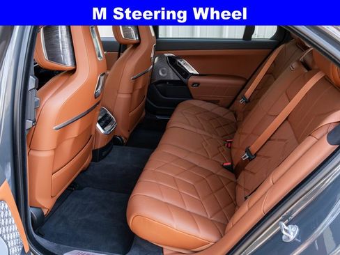 Used 2024 BMW i7 xDrive60 w/ Executive Package AWD/4WD image 28