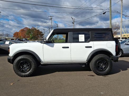 Used 2023 Ford Bronco Wildtrak image 7