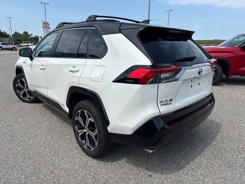 Used 2021 Toyota RAV4 XSE w/ Weather Package AWD/4WD image 3