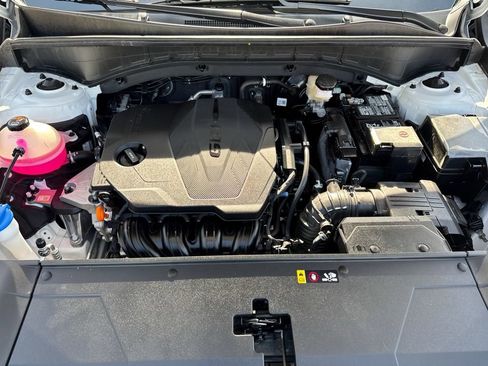 Used 2025 Kia Sorento LX FWD image 44