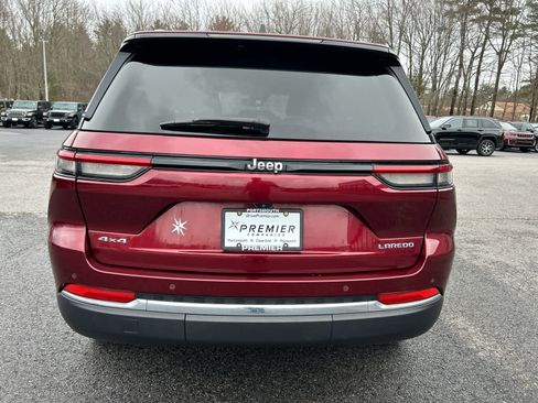 Used 2022 Jeep Grand Cherokee Laredo w/ Luxury Tech Group I AWD/4WD image 7