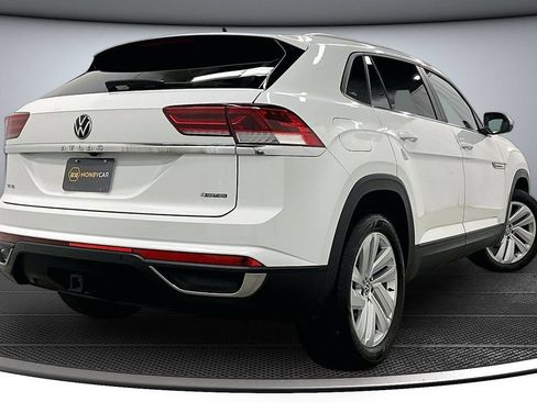 Used 2023 Volkswagen Atlas Cross Sport SE AWD/4WD image 6