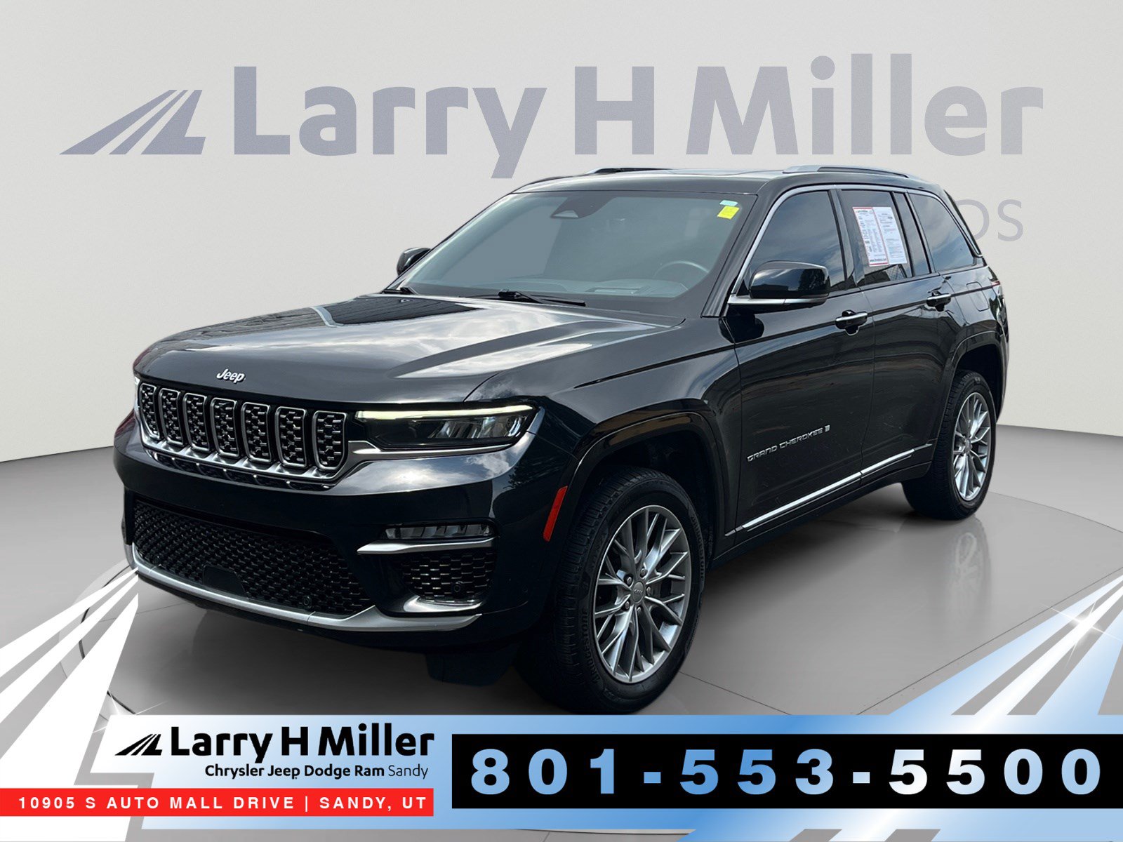 Used 2023 Jeep Grand Cherokee Summit w/ Adv Protech Group IV AWD/4WD image 1