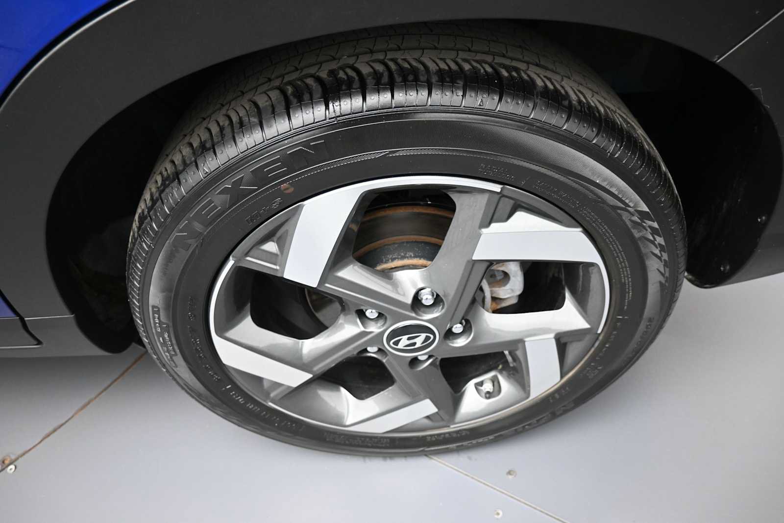 Certified 2023 Hyundai Venue SEL w/ Cargo Package FWD image 15