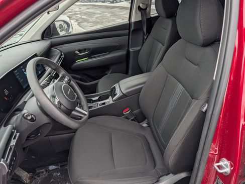 Certified 2025 Hyundai Tucson SEL image 9