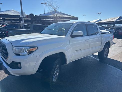 Used 2019 Toyota Tacoma SR5 image 11