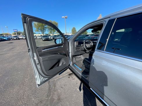 New 2026 Cadillac Escalade Luxury w/ Touring Package image 10