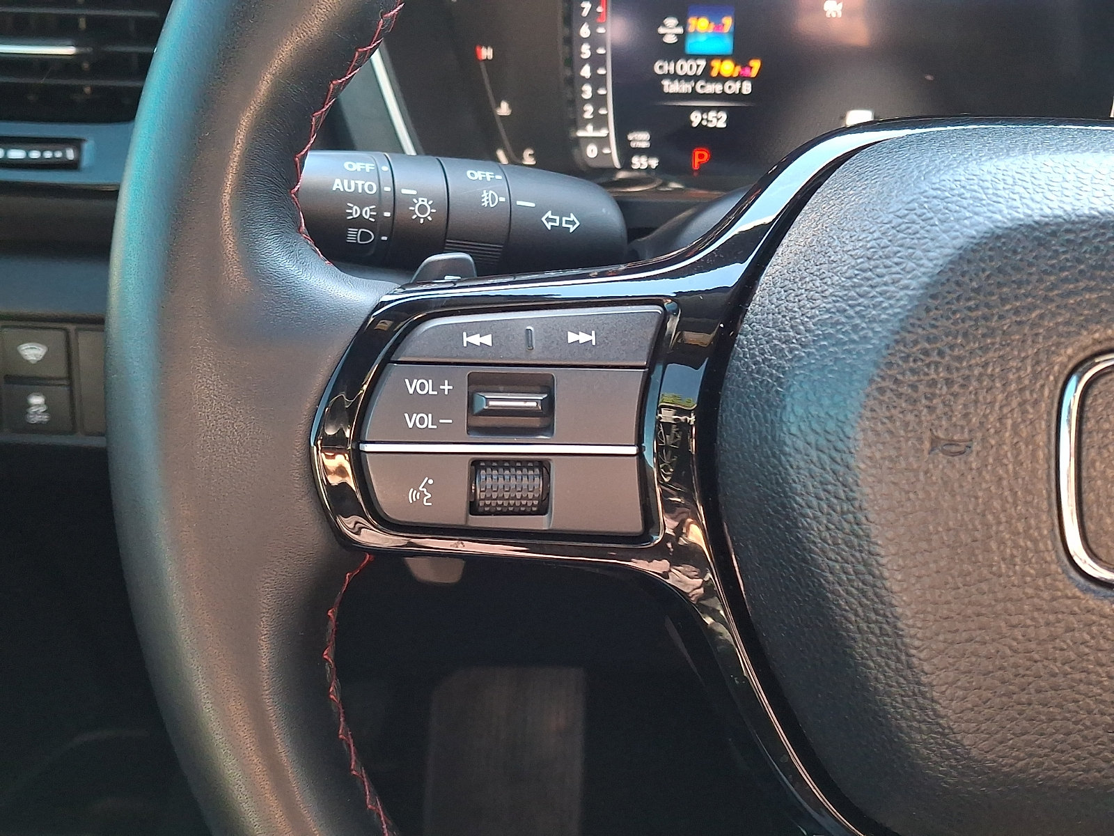 Used 2025 Honda Pilot Black Edition image 21
