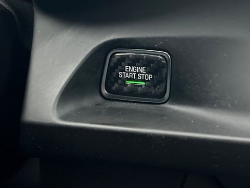 Used 2021 Chevrolet Camaro LT w/ RS Package image 18