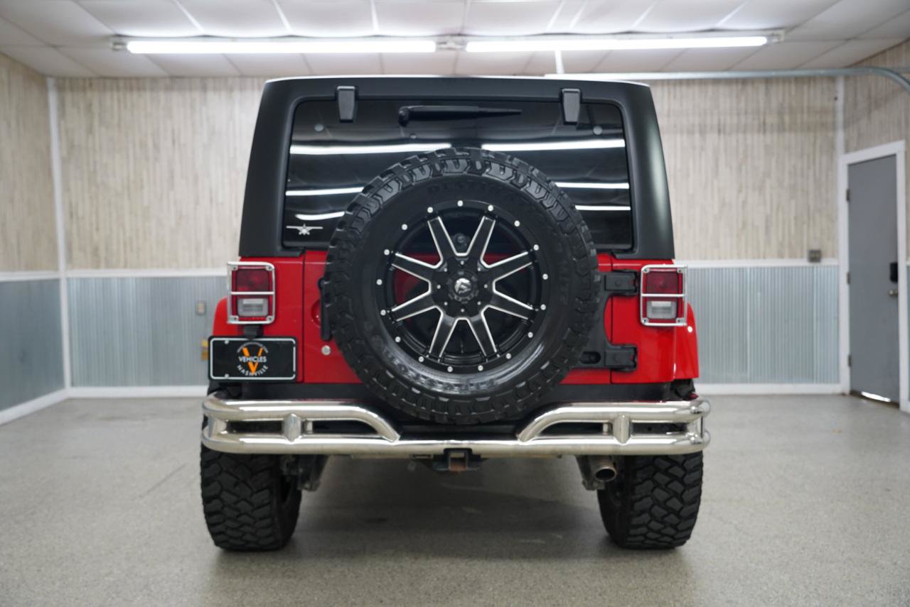 Used 2017 Jeep Wrangler Unlimited Sahara w/ Dual Top Group AWD/4WD image 7
