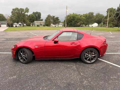 Used 2017 MAZDA MX-5 Miata RF Grand Touring w/ Appearance Package RWD image 2